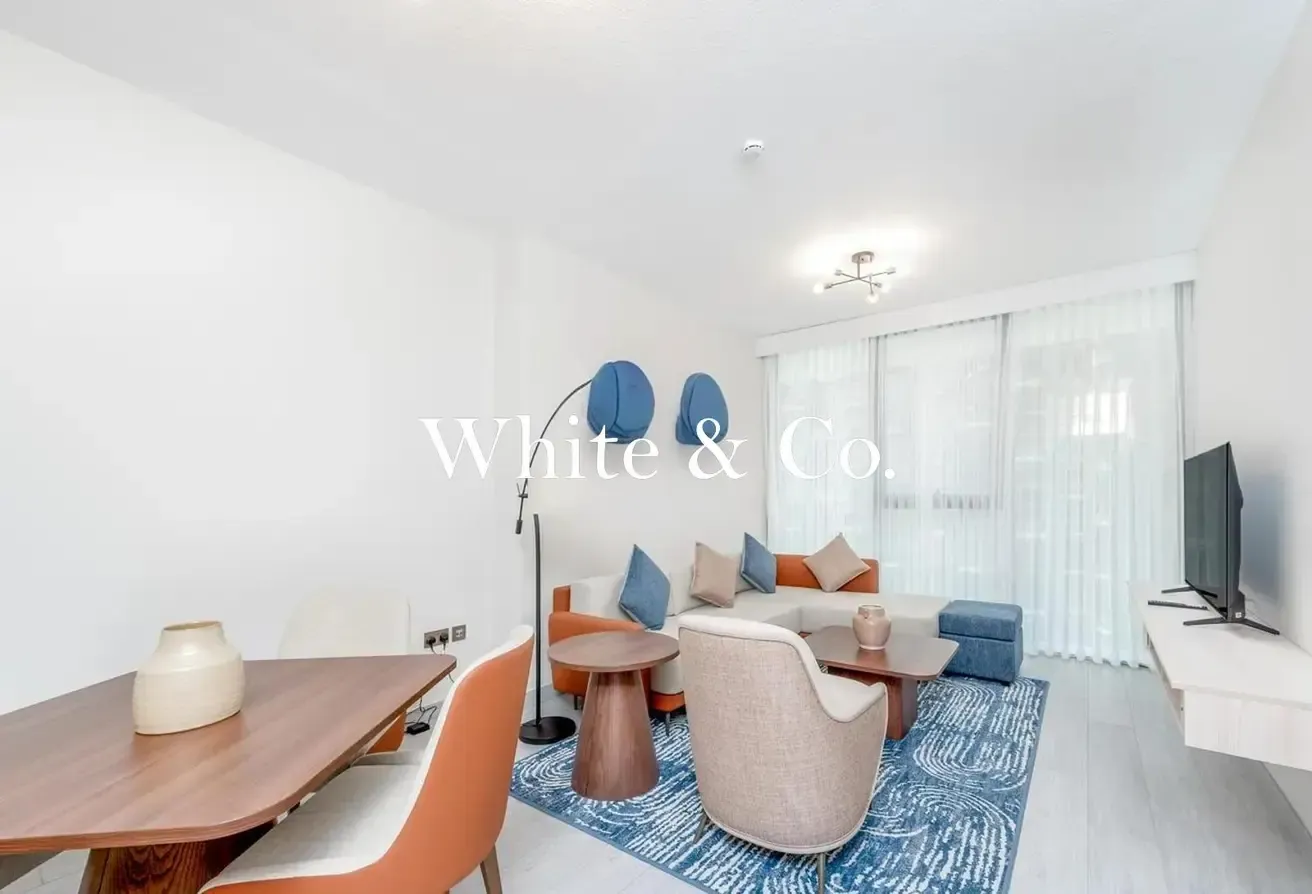 Best Amenities | Bills Included | Canal view