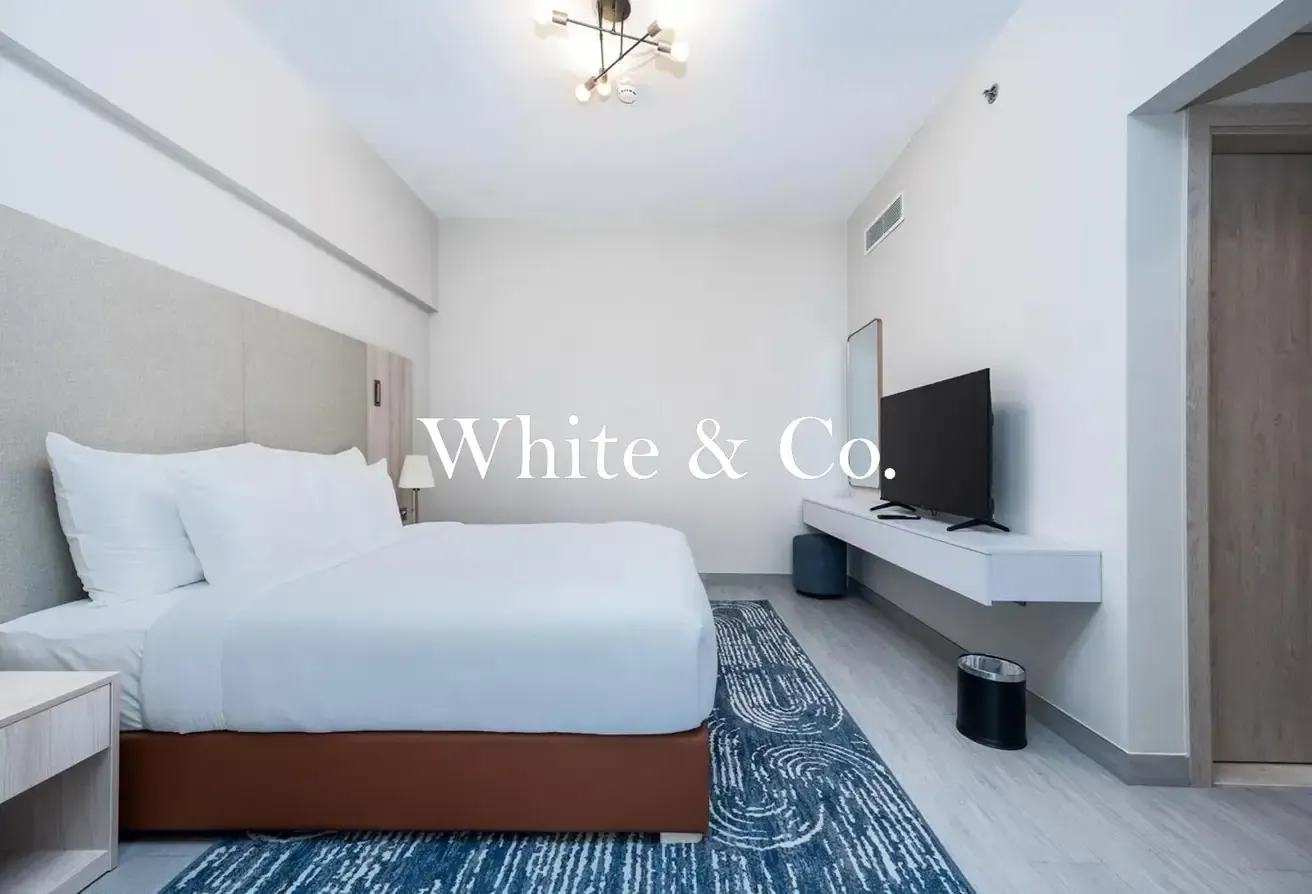 Best Amenities | Bills Included | Canal view