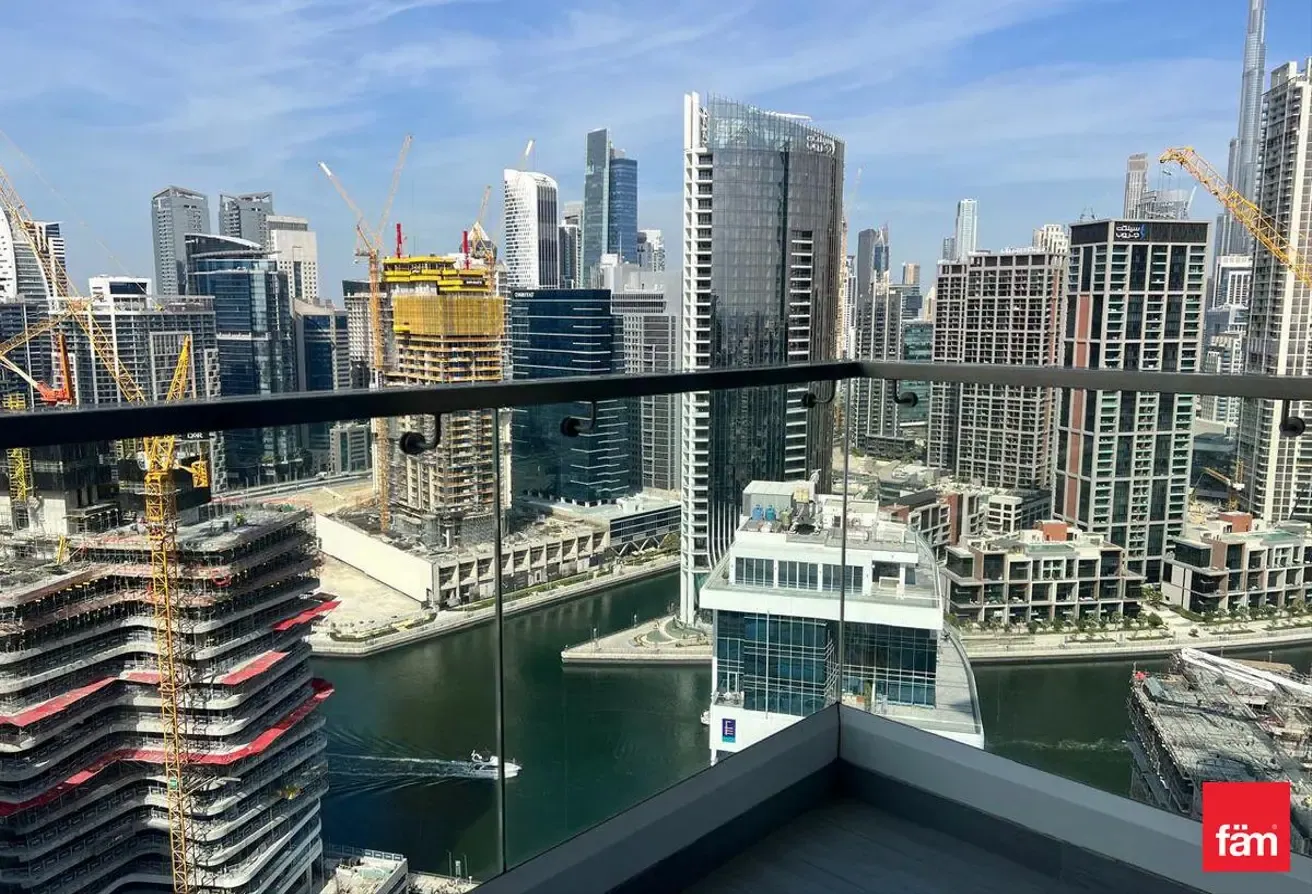 Serviced Apartment| Spacious| Central Location