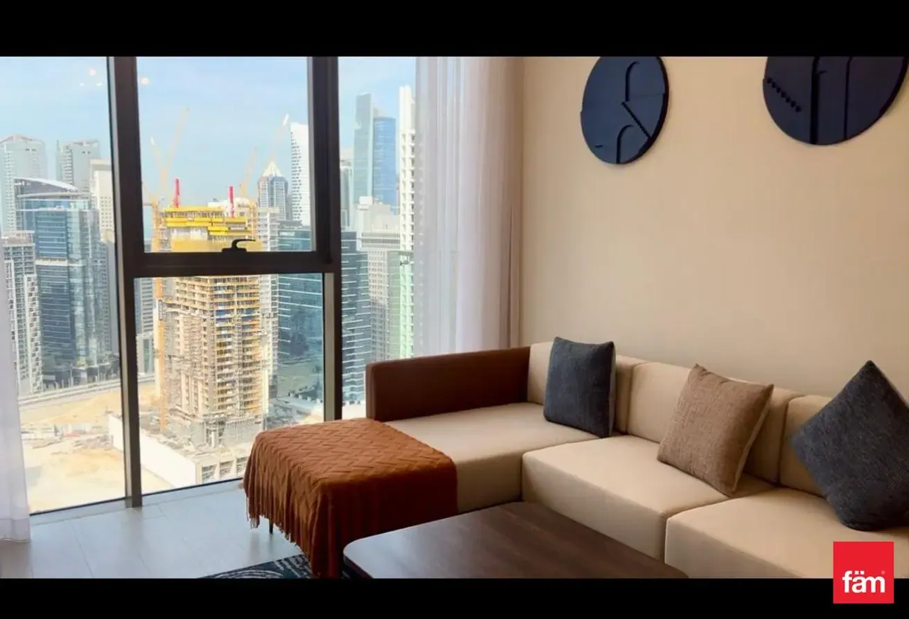 Strategic Location| Canal View| Serviced Apartment