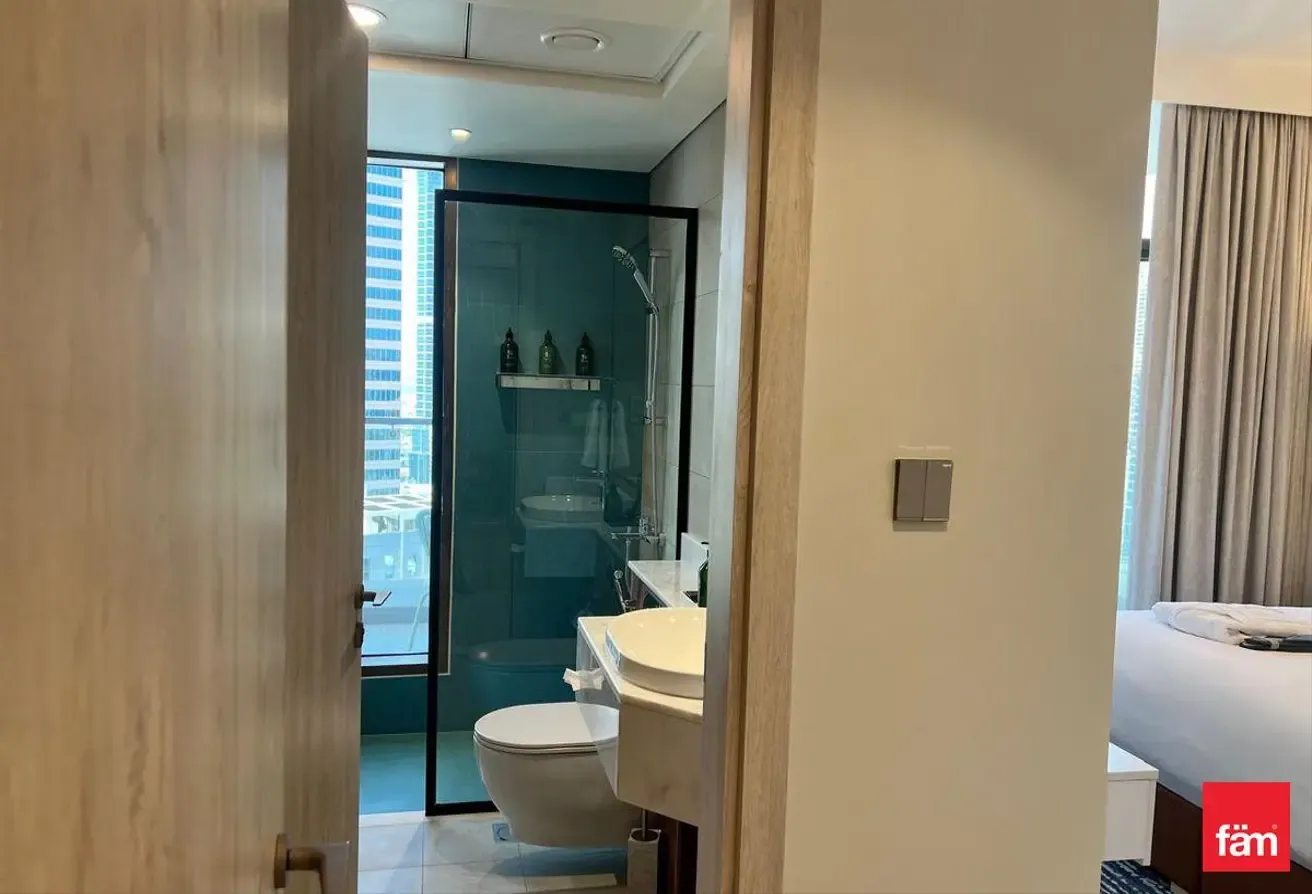 Serviced Apartment| Strategic Location| Canal View
