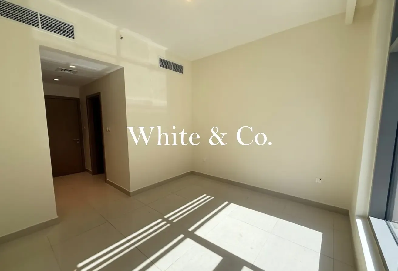 Chiller Free | Vacant | Pool and Park View
