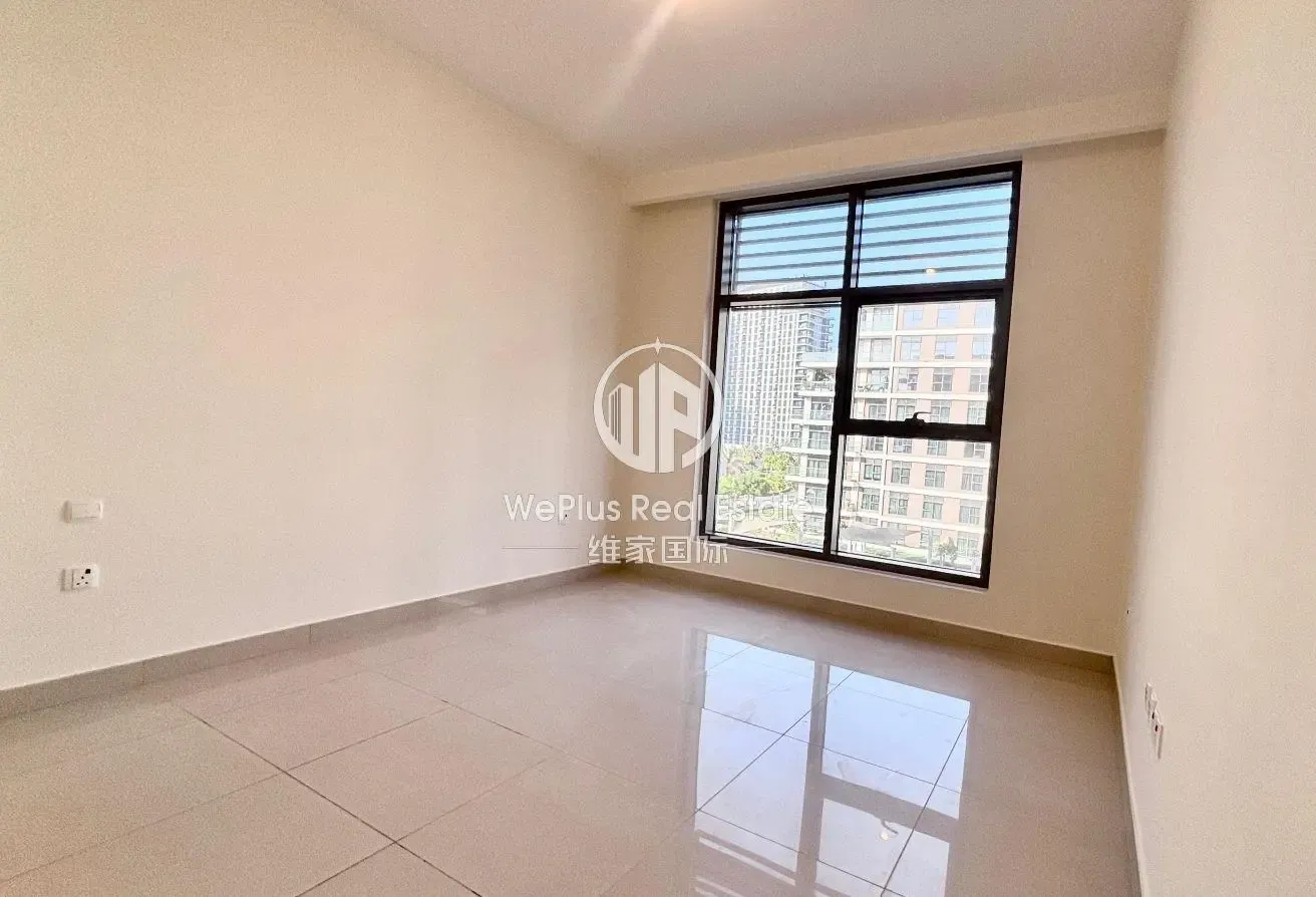 Pool View | Community Living | Ready To Move