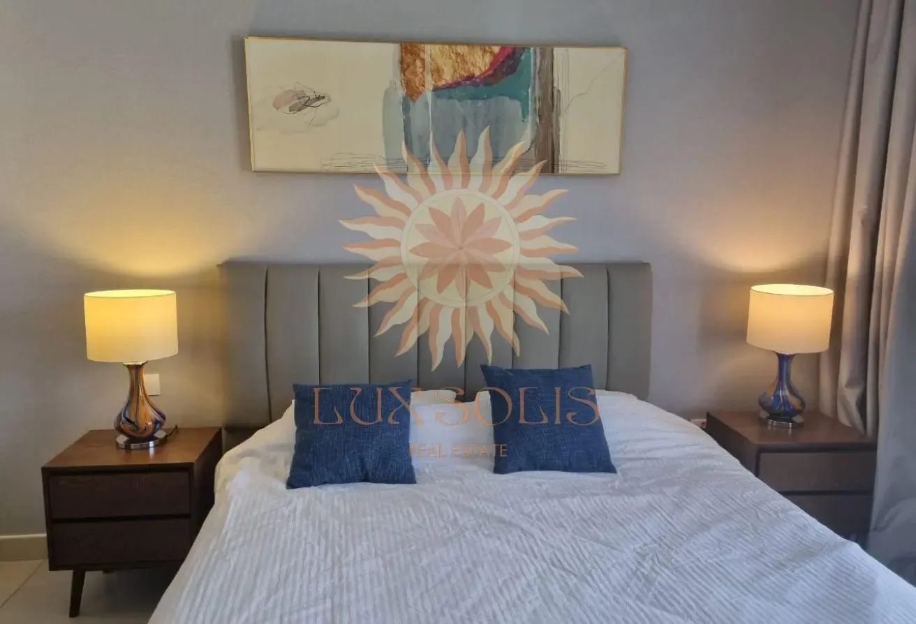 Fully Furnished | Balcony | Park View | Vacant