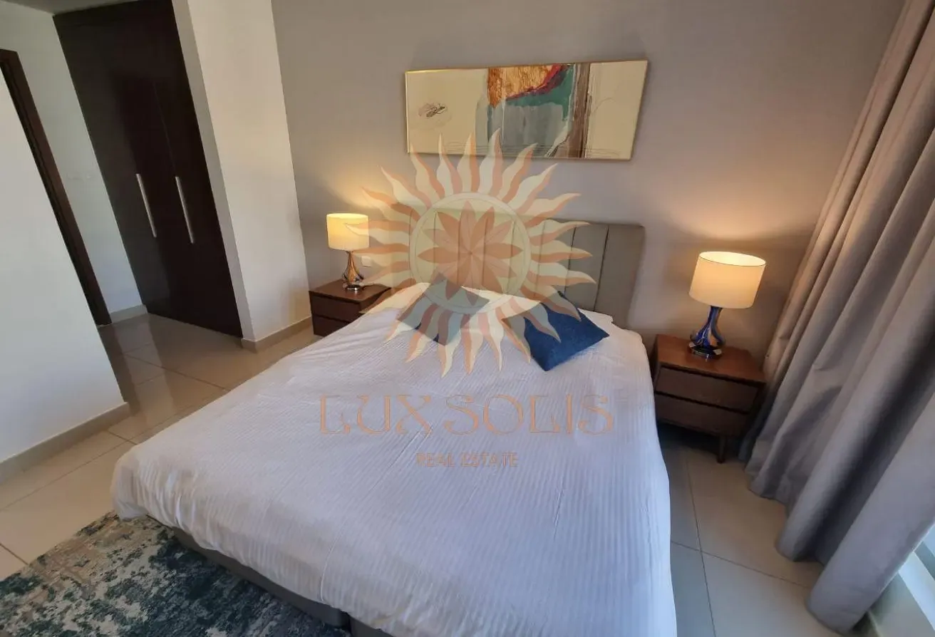 Fully Furnished | Balcony | Park View | Vacant