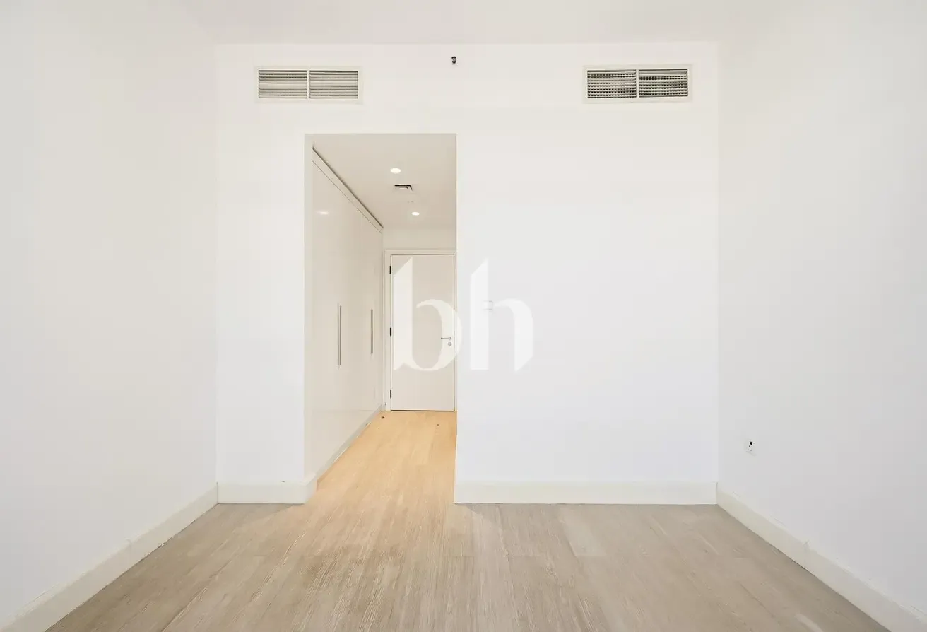 Upgraded | Vacant Now | Modern