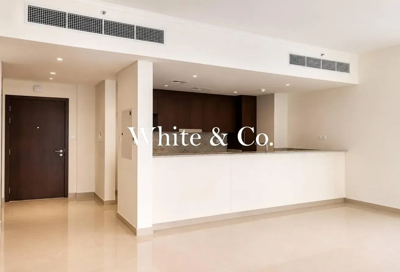 Pool View| Vacant Soon | Spacious Layout