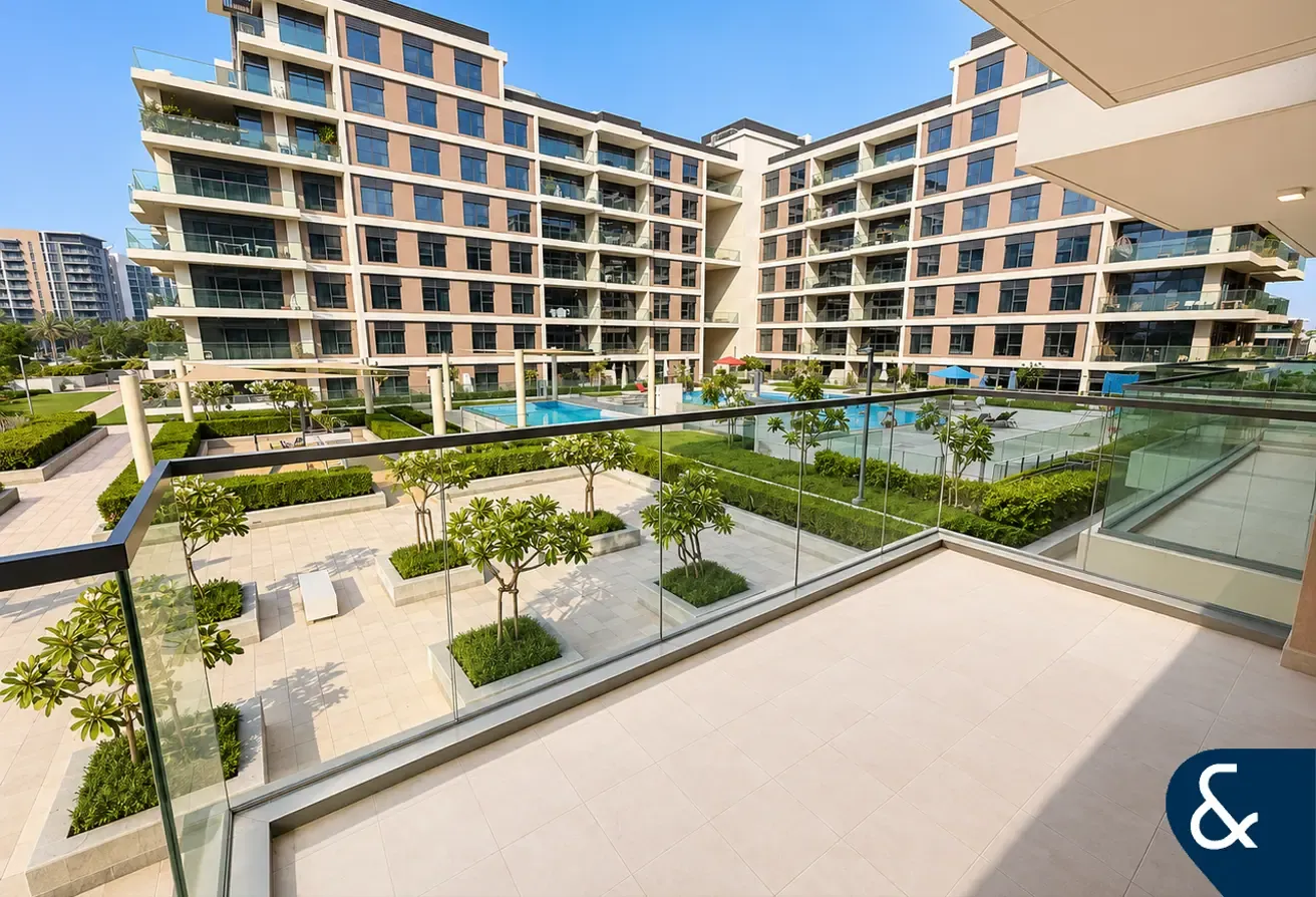 Corner unit | Exclusive | Pool & Park View