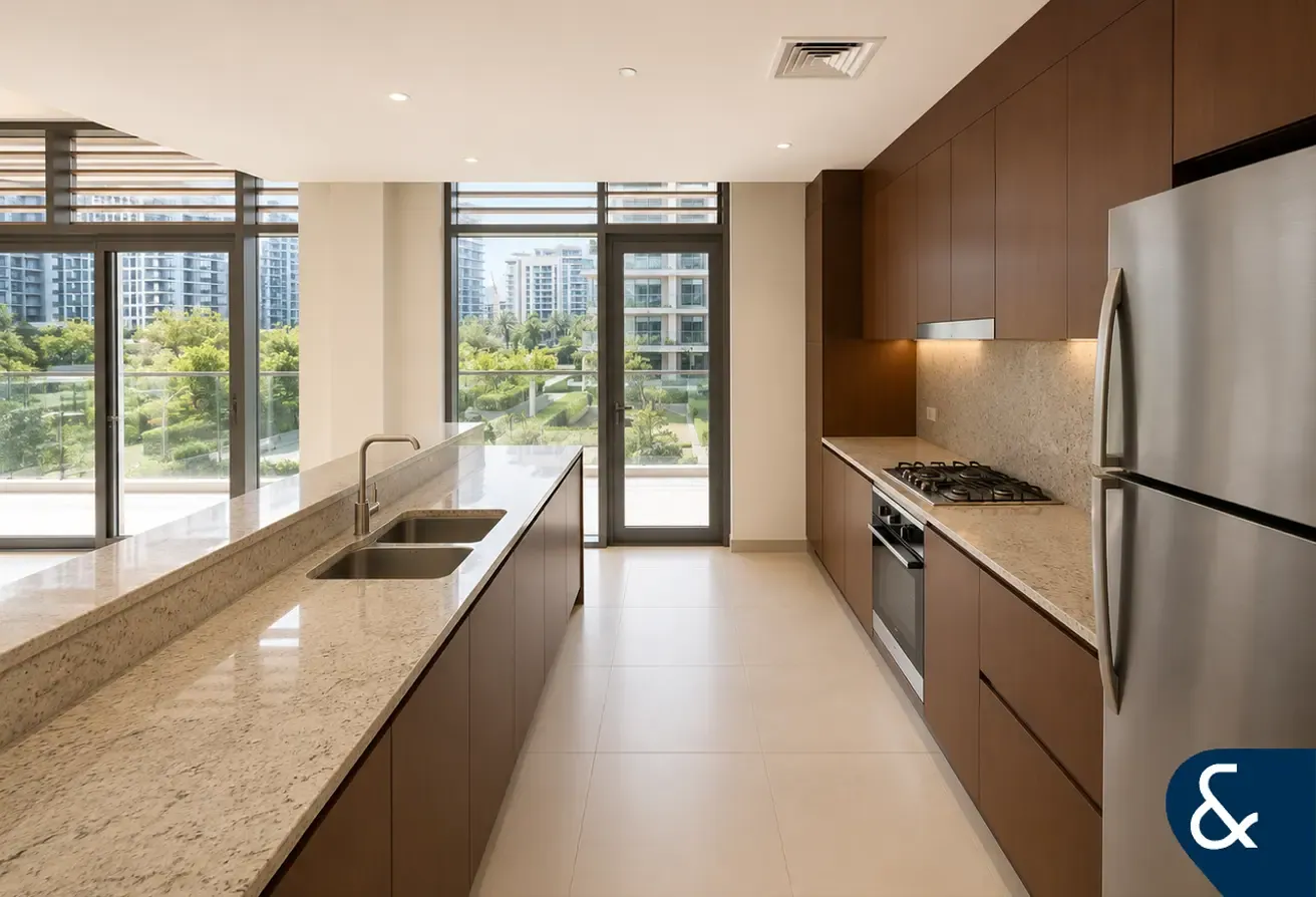 Corner unit | Exclusive | Pool & Park View