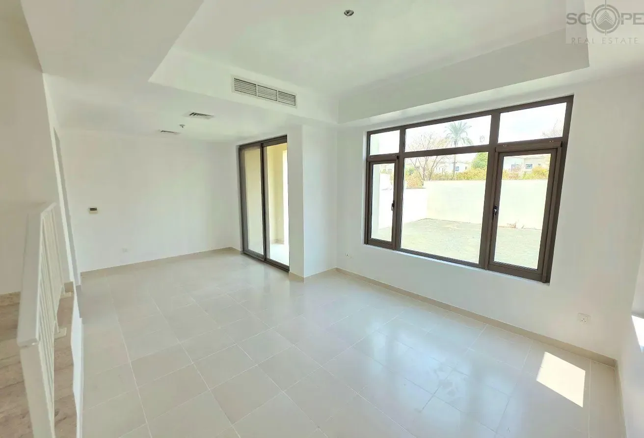 Magnificent Large Plot, Type B, 3 Beds+Study+Maid