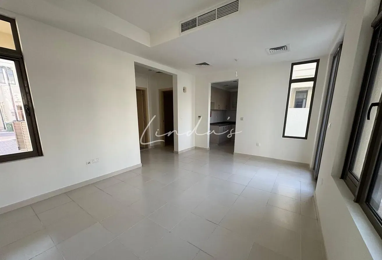 Bright | ready to move in | Amazing community