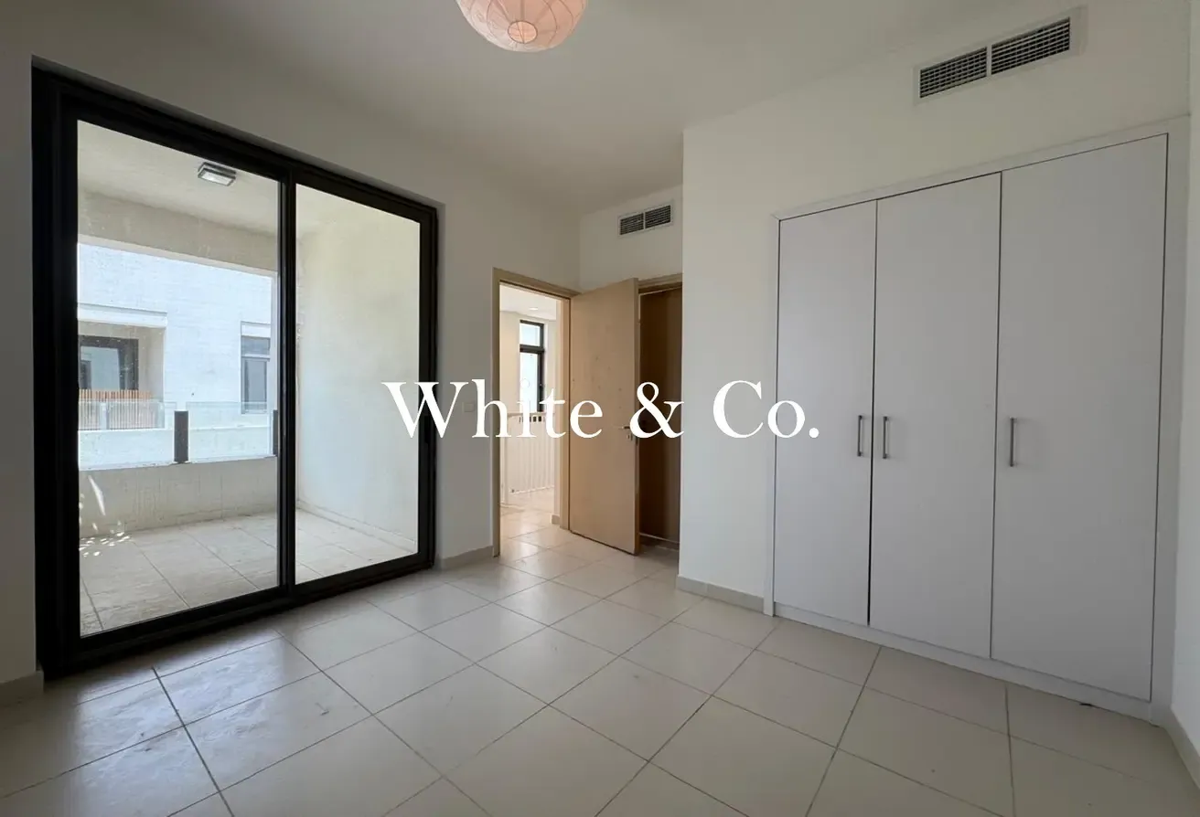 Type J | Vacant | Close To Park And Pool