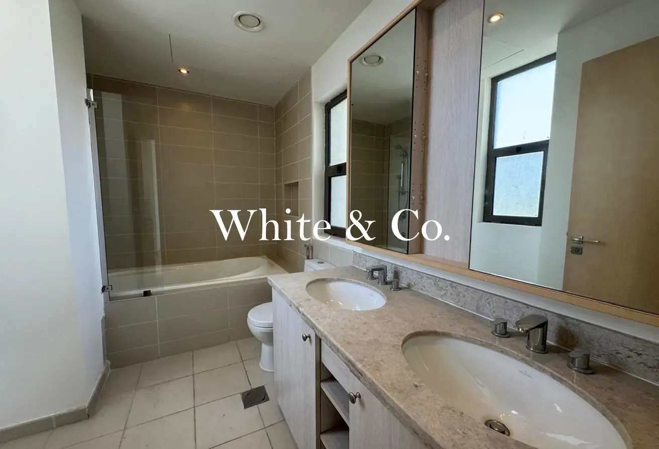 Type J | Vacant | Close To Park And Pool