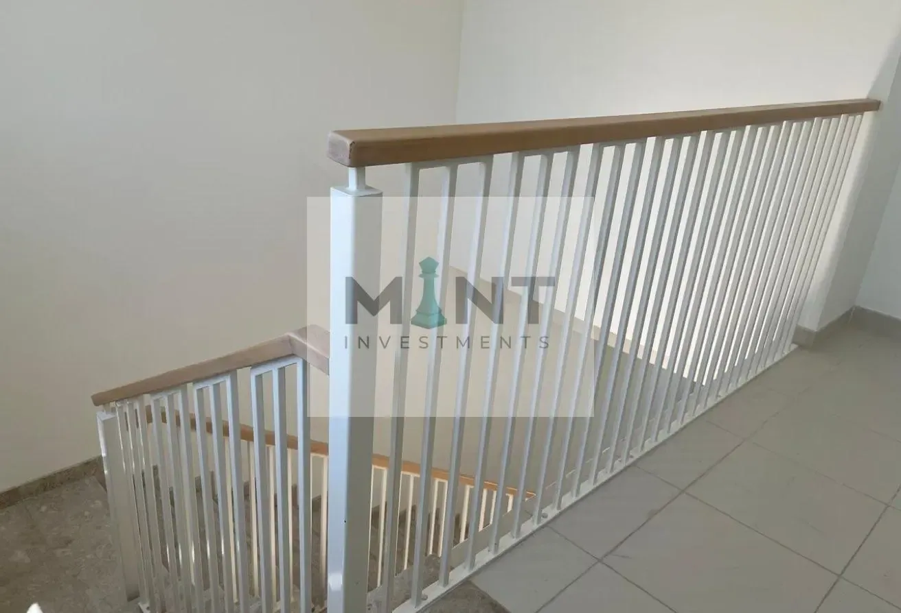 With Maid's Room | Ready To Move | Single Row