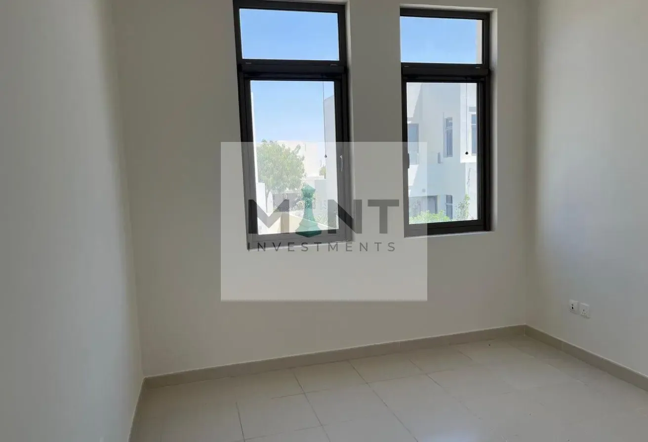With Maid's Room | Ready To Move | Single Row