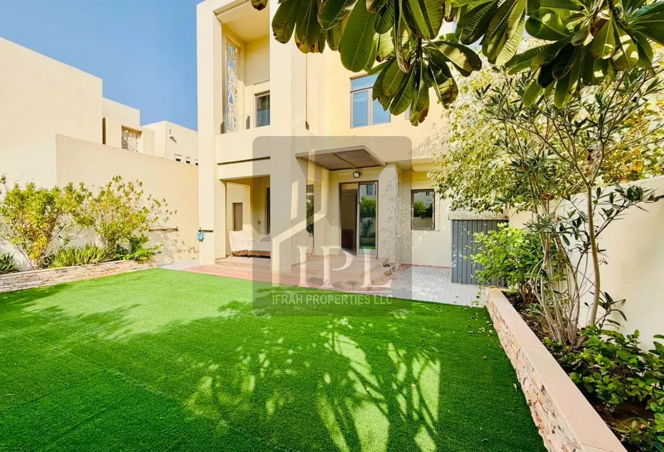 Luxury Fully Furnished | Upgraded | Ready to Move