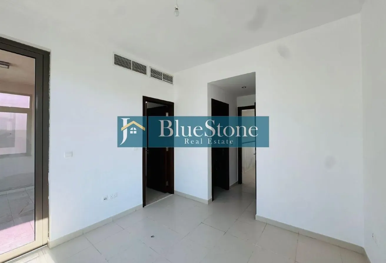 3Bed with Maid & Study Room | Vacant | Type J