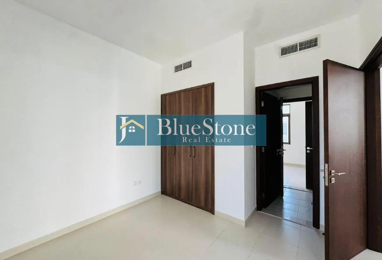 3Bed with Maid & Study Room | Vacant | Type J