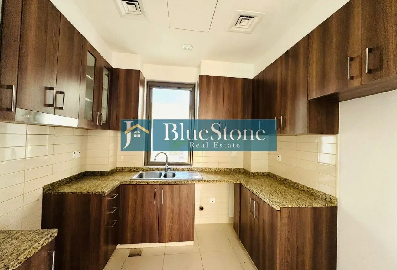 3Bed with Maid & Study Room | Vacant | Type J
