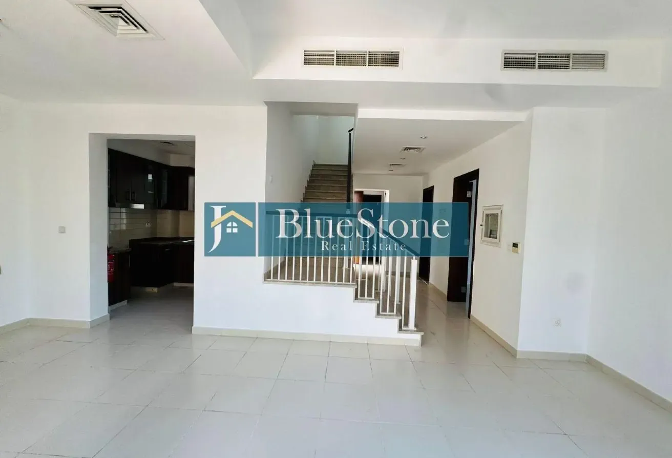 3Bed with Maid & Study Room | Vacant | Type J