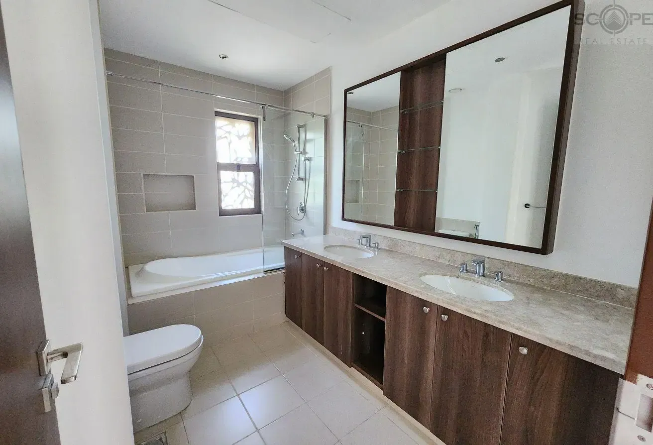 Impeccable Sin Row Type I, 3 Bed+Maid, Mira Oasis1