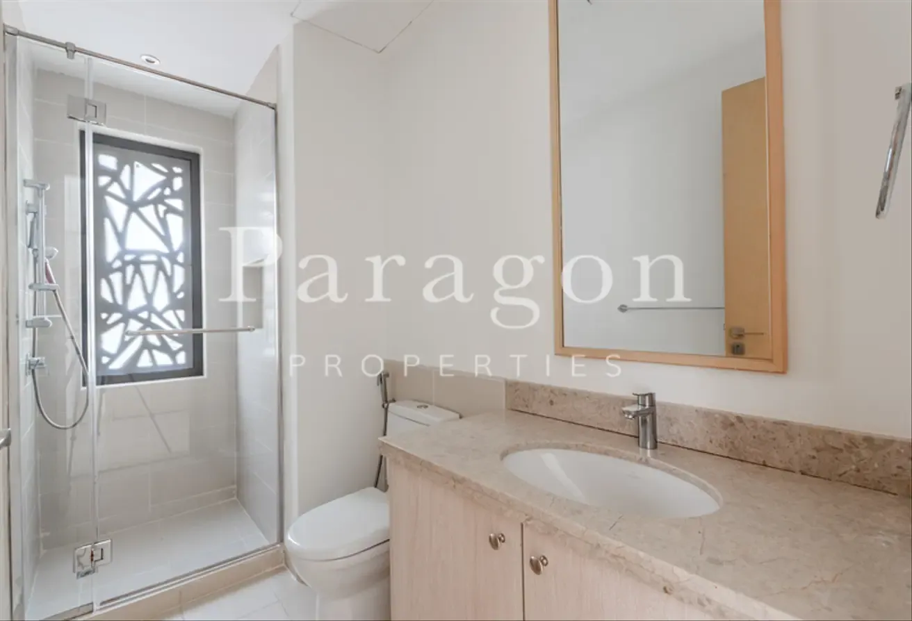 Corner Unit | Type J | Close to Park and Pool