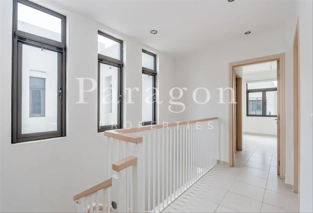 Corner Unit | Type J | Close to Park and Pool