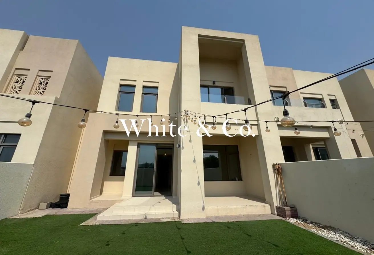 Single Row | Unfurnished | Family Home