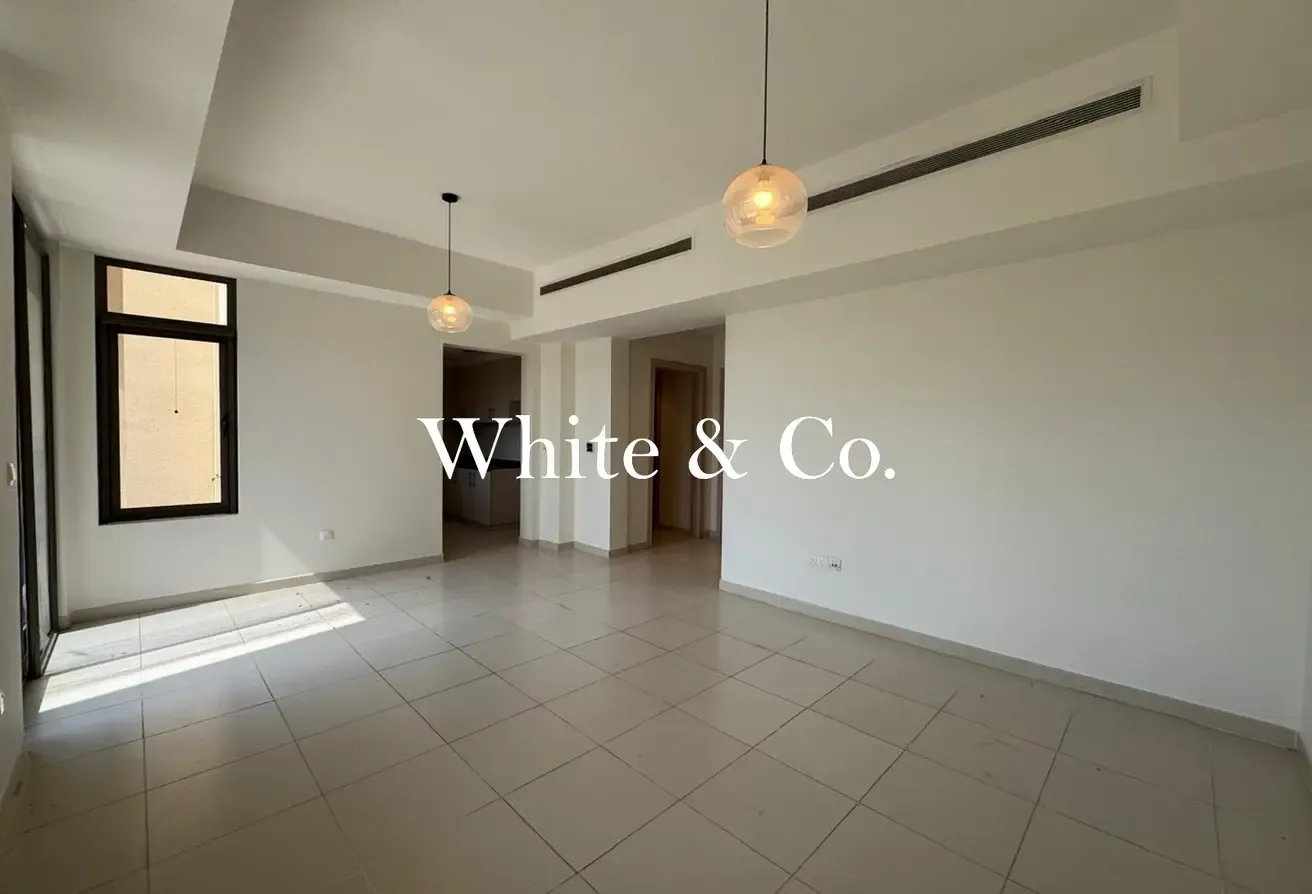 Single Row | Unfurnished | Family Home