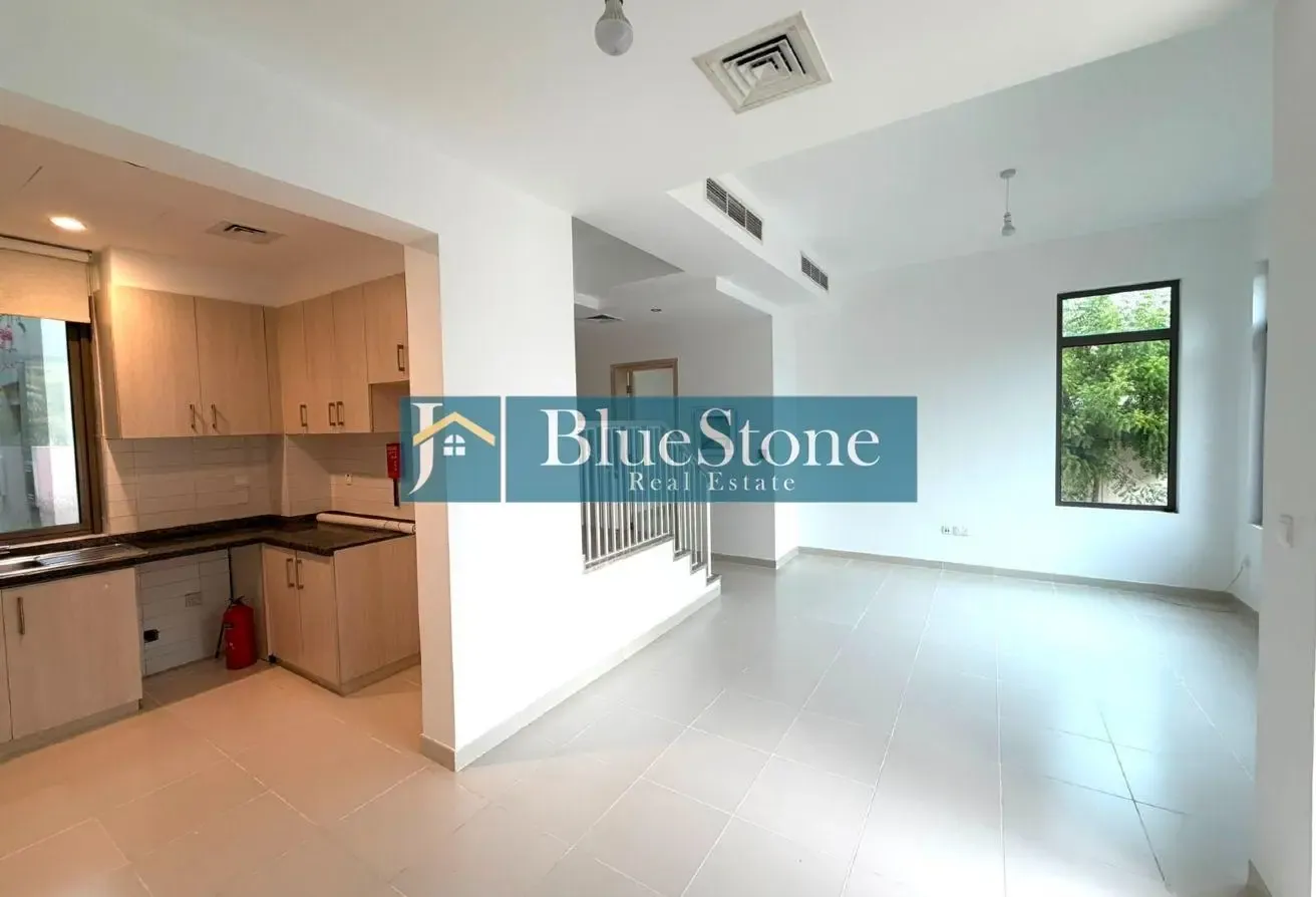 Spacious | 3 Bed with Maid + Study room