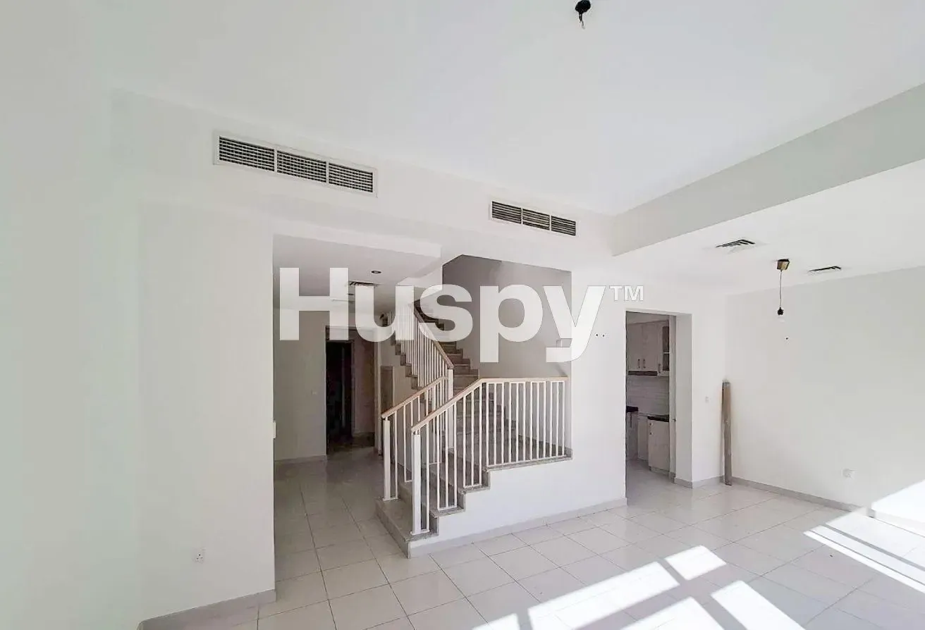 Prime Location | Back to Back | Vacant