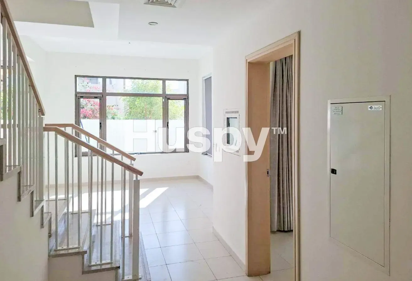 Prime Location | Back to Back | Vacant