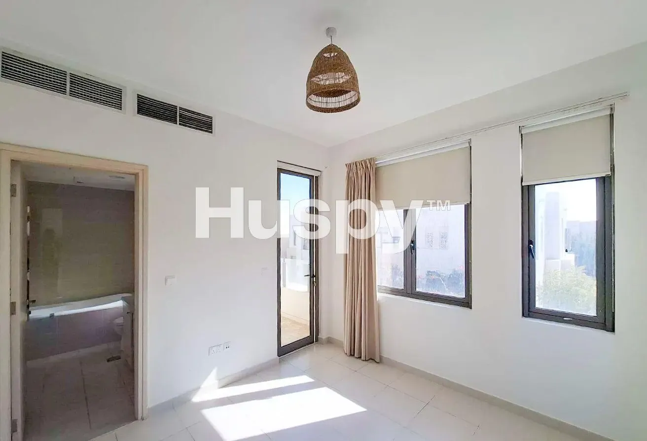 Prime Location | Back to Back | Vacant
