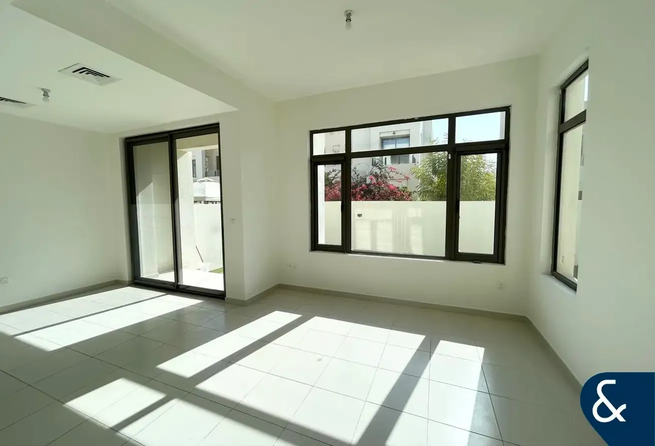 3 bedroom | Study | Corner Plot | Vacant