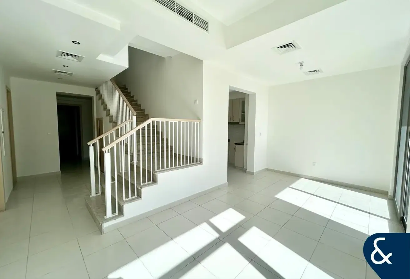 3 bedroom | Study | Corner Plot | Vacant