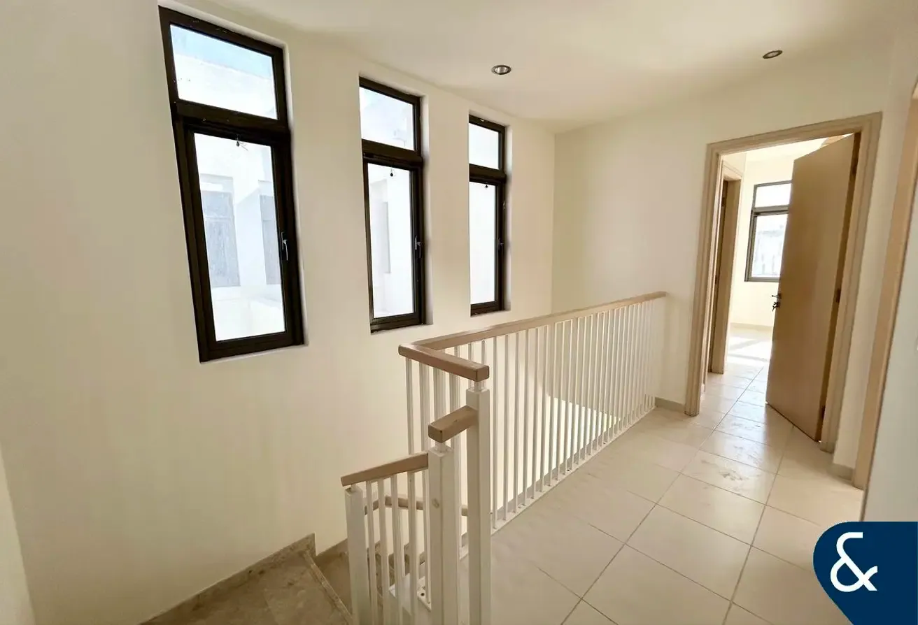 3 bedroom | Study | Corner Plot | Vacant