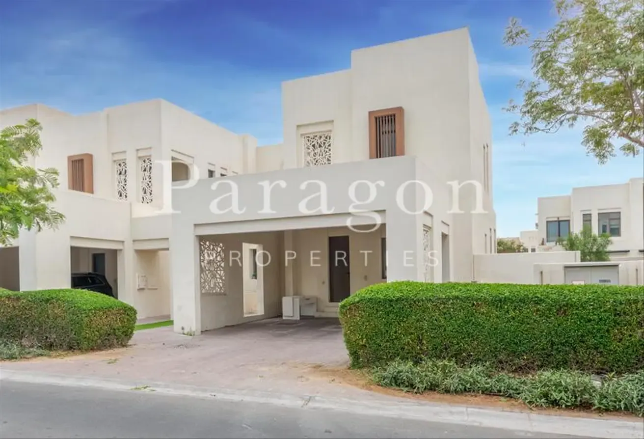 Corner Unit | Type J | Close to Park and Pool