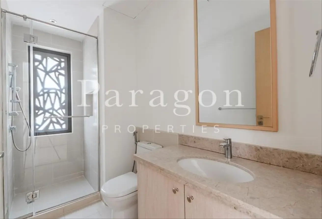 Corner Unit | Type J | Close to Park and Pool
