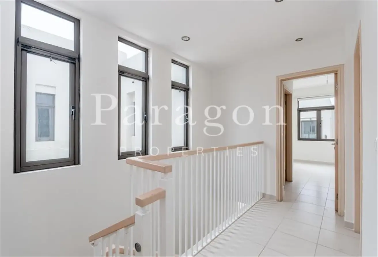 Corner Unit | Type J | Close to Park and Pool