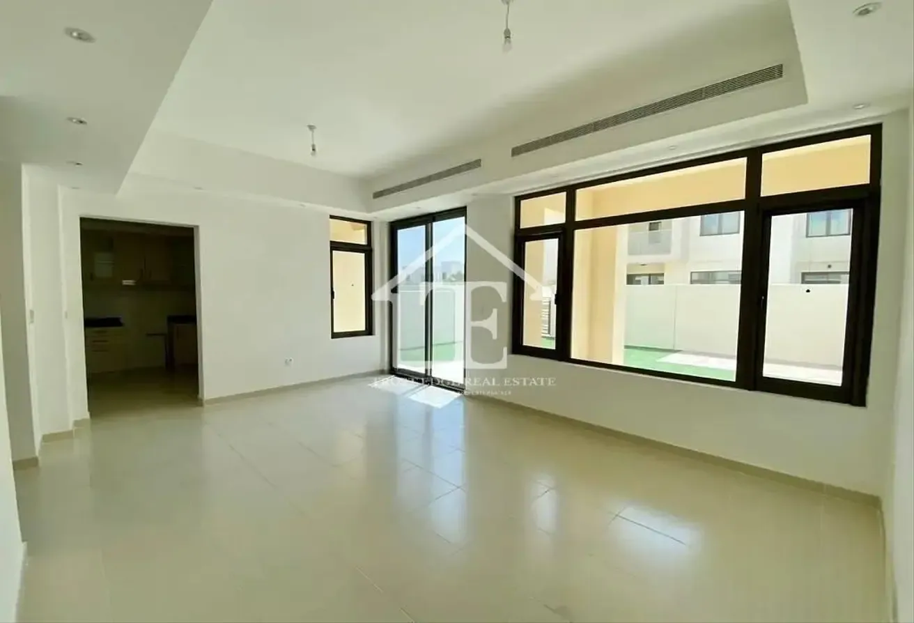 Vacant | With Study Room | Type J