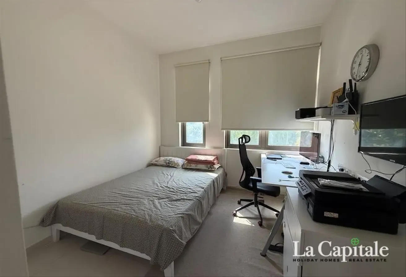 WELL PRICED | RENOVATED | READY TO MOVE IN