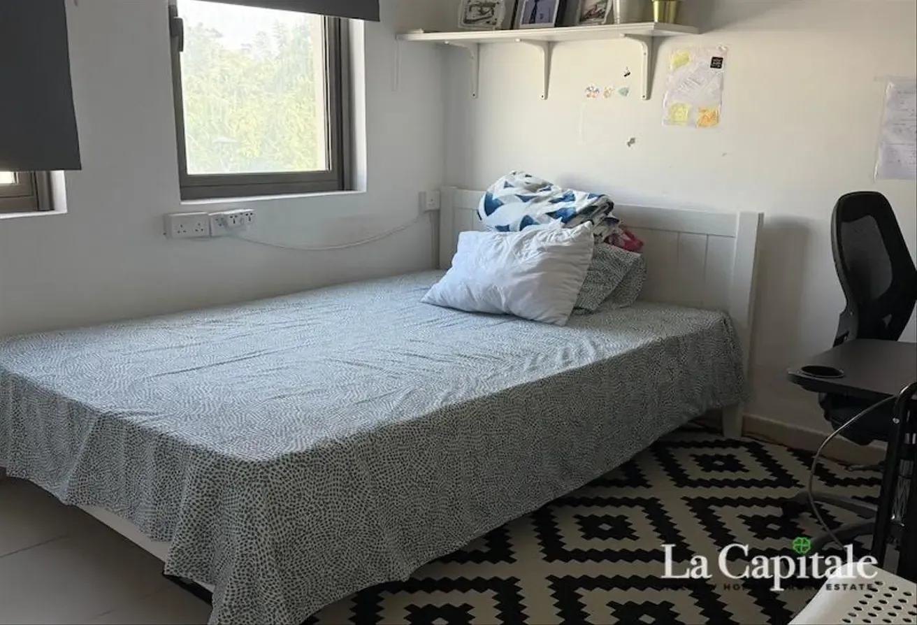 WELL PRICED | RENOVATED | READY TO MOVE IN