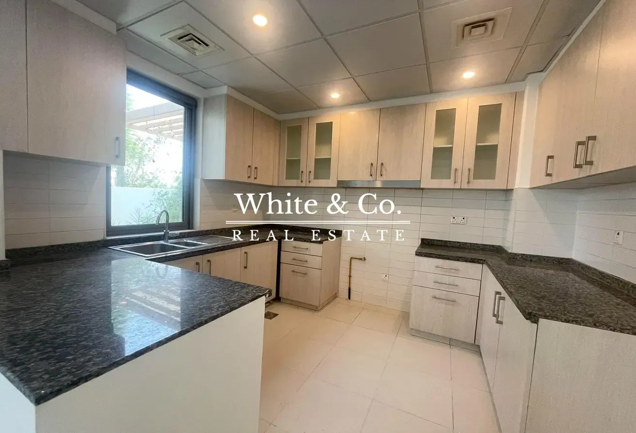 Spacious Type G | Single Row | Landscaped