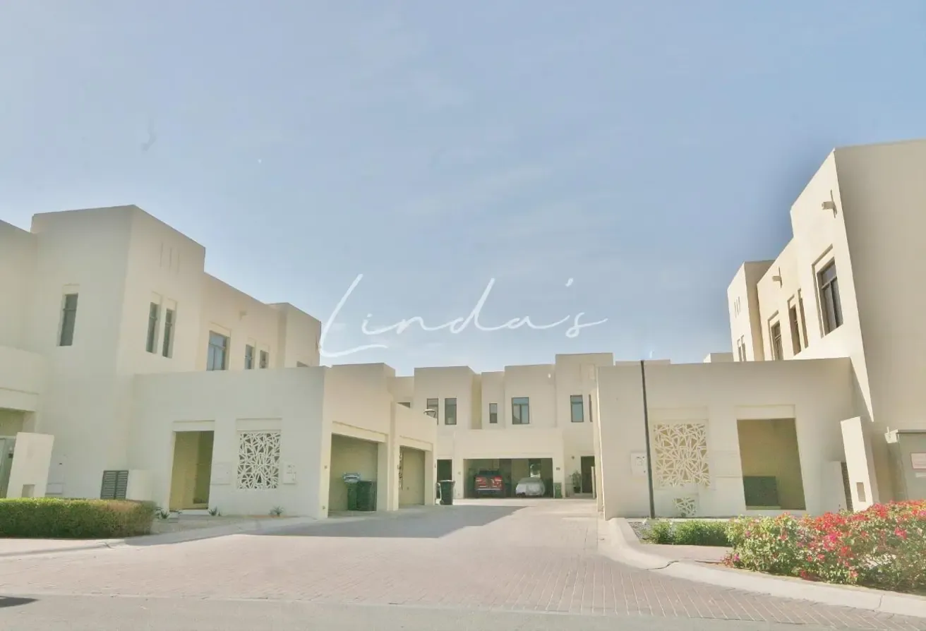 Spacious 3BR+ Maids room Villa | Fully Furnished