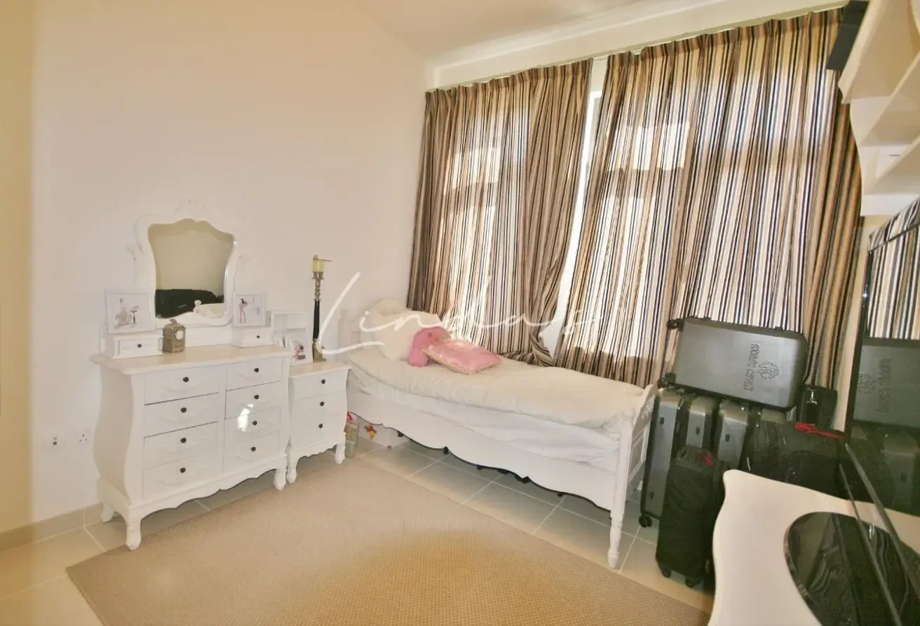 Spacious 3BR+ Maids room Villa | Fully Furnished