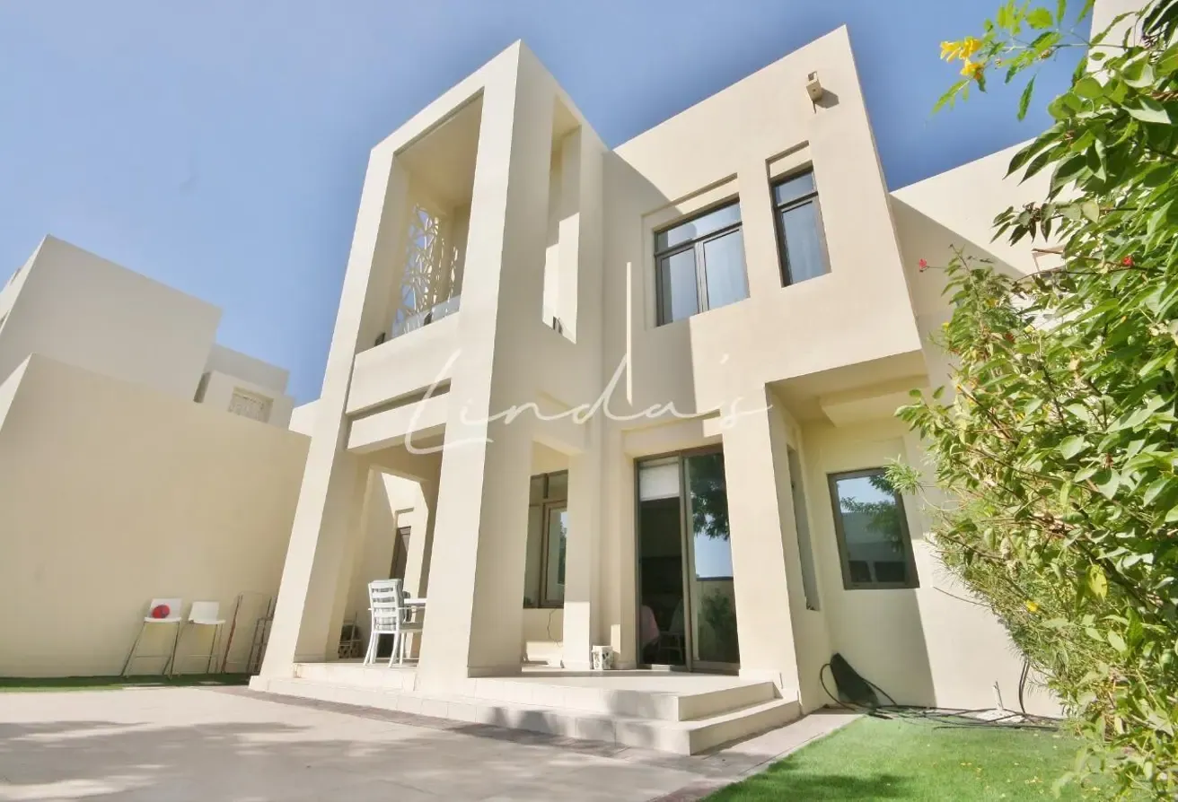 Spacious 3BR+ Maids room Villa | Fully Furnished