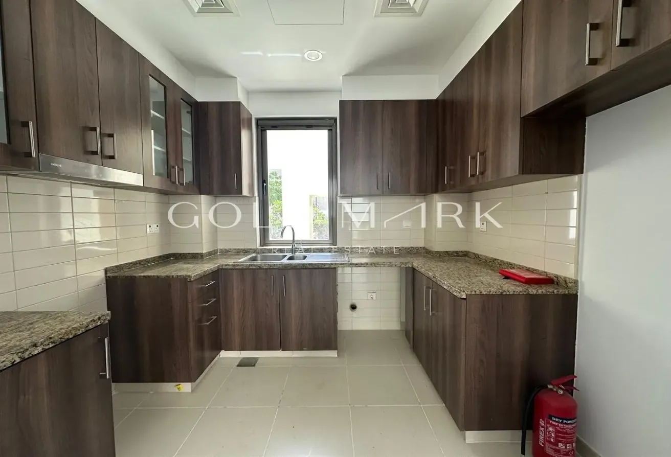 Type J | Well Maintained | Ready to Move