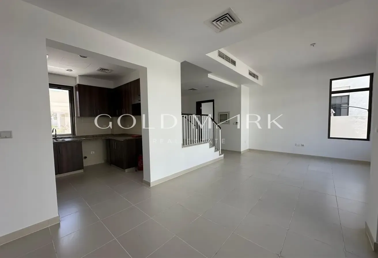 Type J | Well Maintained | Ready to Move