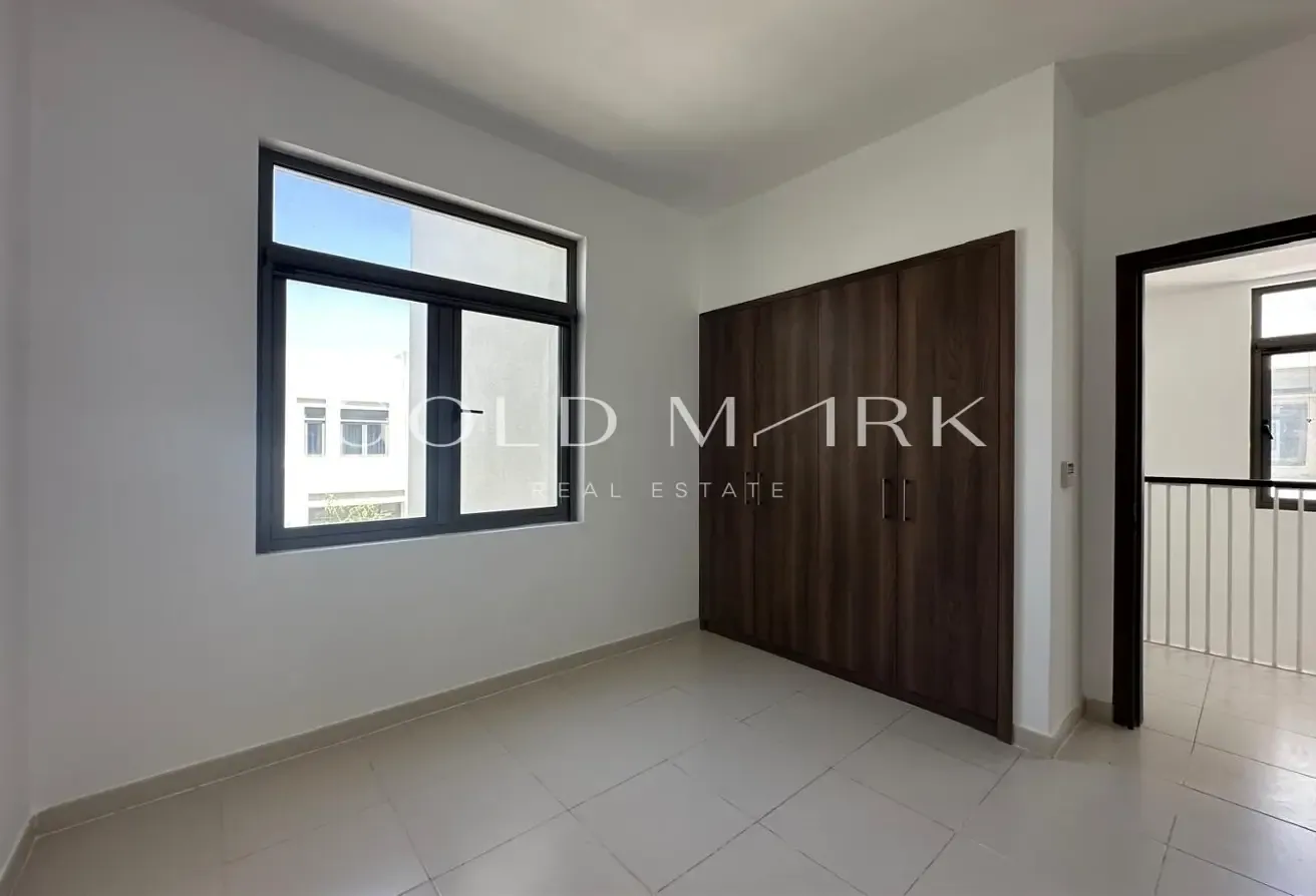 Type J | Well Maintained | Ready to Move