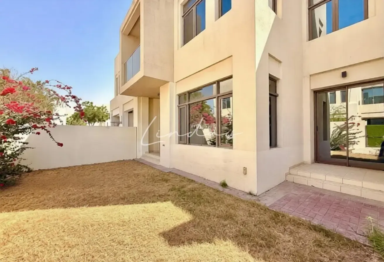 3 bed + Study + Maids | Vacant | Ready to Move in